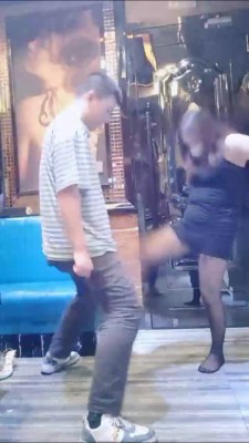 图片[4]_【重庆男神】暗访KTV开发175陪酒公主【续集】 bf27382_绳缚吧