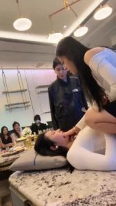 【战一柔S】KTV超精彩-10S调世界第一女M-疯狂口吐喂食 bf27378_绳缚吧