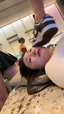 图片[3]_【战一柔S】KTV超精彩-10S调世界第一女M-疯狂口吐喂食 bf27378_绳缚吧