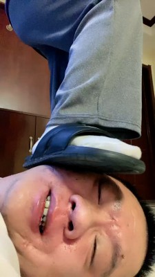 图片[4]_【申小悦】闻超臭白袜/拖鞋碾压/圣水奖励/吃口水 bf27428_绳缚吧
