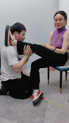 图片[7]_【萝莉糖糖】开发拉丁舞老师-鞭打/裸足全体重踩踏/遛狗爬行 bf27331_绳缚吧
