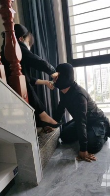 图片[4]_【辣姐】职业装诱惑-高跟踩踏喂食 bf27355_绳缚吧