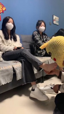 图片[15]_【精神小妹】4S群调群虐-运动鞋棉袜舔/全体重踩踏/提档耳光 bf27265_绳缚吧
