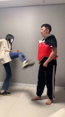 图片[9]_【精神小妹】4S素人学生踢踹/非人虐打/转胯踩踏 bf27267_绳缚吧