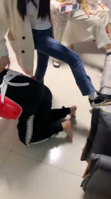 图片[10]_【精神小妹】4S素人学生踢踹/非人虐打/转胯踩踏 bf27267_绳缚吧