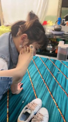图片[9]_【素人星探】母畜-原味白袜运动鞋气味羞辱/转胯踩踏 bf27218_绳缚吧