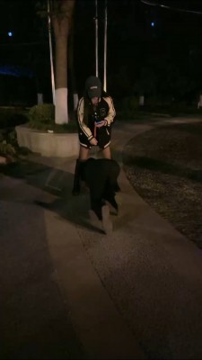 图片[6]_【傲雪】深夜户外遛狗犬化训练 bf27150_绳缚吧