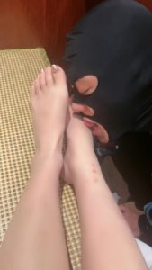 【奈奈生】足浴店舔和服小姐姐裸足/喂食 JS23041805_绳缚吧