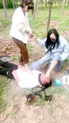 图片[7]_【尤黎】户外双S-骑马遛狗/酸奶足喂食/捆绑强制【双视角版】 bf27629_绳缚吧