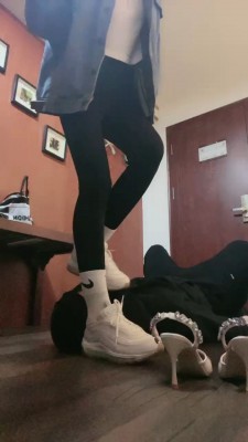 图片[6]_【秋秋】健身回来惩罚偷鞋的狗 bf27550_绳缚吧
