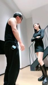 【倪梵】双S长靴踩踏/鞭打/强制磕头/喝口水圣水 bf27588_绳缚吧