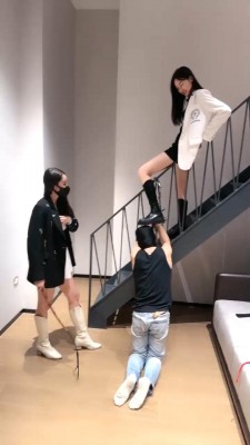 图片[3]_【艾莉】双主VS双奴-吊绑长靴踩踏鞭打/黑棉袜塞嘴 bf27584_绳缚吧