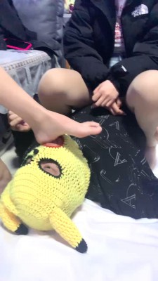 图片[3]_【精神小妹】4学生主VS情侣奴-吃口水浓痰/白袜脚踩踏 bf27566_绳缚吧