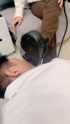 【尤黎】生活化调-踩踏深喉/裸足狂舔碾狗脸/喝洗脚牛奶 bf27519_绳缚吧