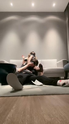图片[4]_【小西】女仆装开发小狗/闻舔黑丝脚/强迫升水 bf27440_绳缚吧