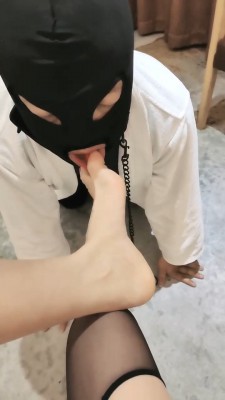 图片[6]_【多多】性感女神吊带袜诱惑-转胯遛狗踩踏 bf27827_绳缚吧