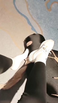 图片[2]_【多多】带闺蜜玩小白【续集】强制闻原味jio袜/捆绑踩 bf27789_绳缚吧