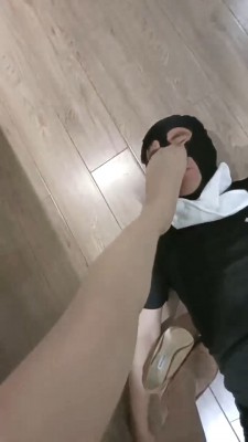 图片[3]_【芊兮殿下】白领臭脚臭袜踩狗奴 bf27696_绳缚吧