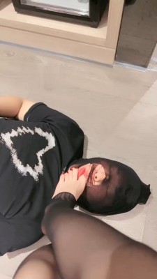 图片[6]_【调教视频】【七月大人】长腿模特S黑丝高跟踩踏_绳缚吧