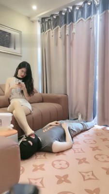 图片[6]_【调教视频】【嘉妮】骑马转胯/肉丝脏鞋踩狗/晨尿圣水盛宴_绳缚吧