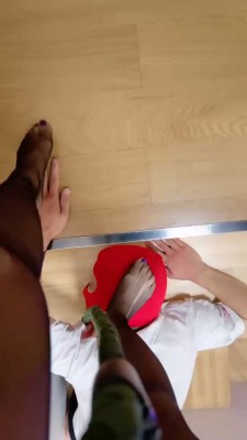 图片[6]_【盖洛】极度羞辱-踩踏/骑马/鞭打-高贵玉足不落地【完整版】 bf30566_绳缚吧