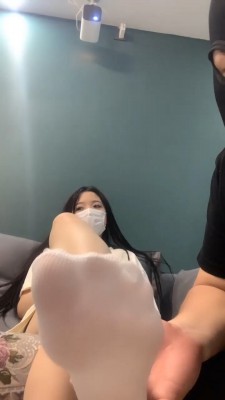 图片[9]_【橙宝】5S学生主-轮流舔鞋骑马转胯/脚踩喂食/气味羞辱 bf30594_绳缚吧