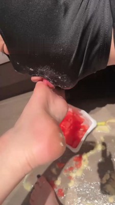 图片[8]_【绘子sama】御姐范-脚踩食物赏赐喂食 bf30535_绳缚吧
