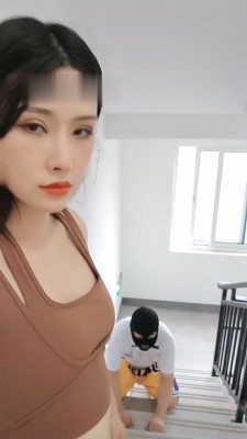 【调教视频】【松紫】驯化家奴-洗脚水泡老坛酸菜_绳缚吧