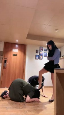 图片[2]_【甜心教主】首调情侣奴-开发母畜-高跟肉丝舔/踩踏【双视角版_绳缚吧