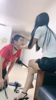 图片[9]_【调教视频】【子琳女王】狗链遛狗/耳光抽/踩狗舌/骑马/提档_绳缚吧