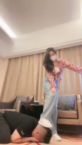【禾未】发泄沙包-暴揍/拖鞋底抽耳光/踩踏钻胯 B2160_绳缚吧