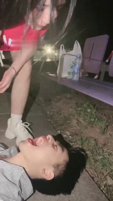图片[2]_【饼干大大】户外-舔脏小白鞋/口吐喂食/白袜塞嘴/遛狗爬行 B2164_绳缚吧