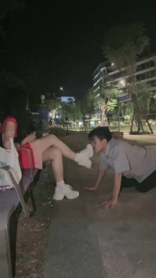 图片[5]_【饼干大大】户外-舔脏小白鞋/口吐喂食/白袜塞嘴/遛狗爬行 B2164_绳缚吧