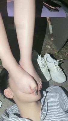 图片[10]_【饼干大大】户外-舔脏小白鞋/口吐喂食/白袜塞嘴/遛狗爬行 B2164_绳缚吧