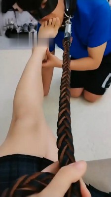 图片[5]_【紫璇女神】小白鞋及膝白袜气味羞辱/骑马转胯_绳缚吧
