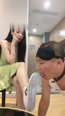 【陈甜女帝】骑马骑脖转胯/重度提档/闻舔原味鞋袜jio【续集】 B2293_绳缚吧