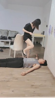 图片[2]_【欧拉】高跟全体重踩踏_绳缚吧