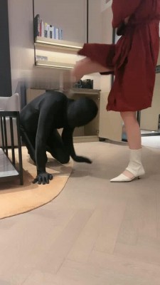 【沅芷大人】家奴起床必修课/当化妆凳/鞋底耳光sp_绳缚吧