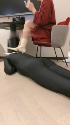 图片[6]_【沅芷大人】家奴起床必修课/当化妆凳/鞋底耳光sp_绳缚吧