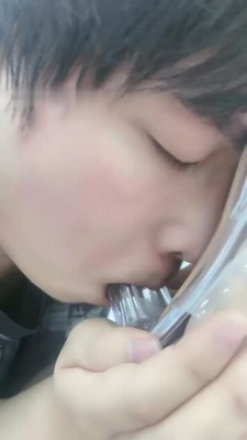 图片[6]_【饼干大大】带闺蜜调狗-转胯/舔脏鞋底闻袜子/踩踏踢踹_绳缚吧