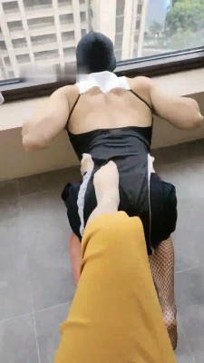 图片[11]_【松紫】偷穿继母衣服被发现惩罚-高跟踩/舔鞋底/虐乳_绳缚吧