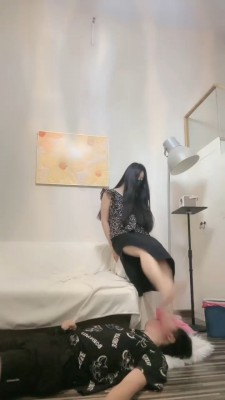 图片[6]_【桃幼幼】践踏狗/被脚垫化的狗脸_绳缚吧
