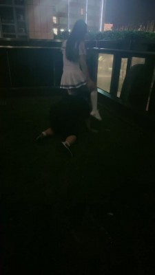 【雪王】户外172女神骑马/人体沙发/踩踏舔闻jio鞋_绳缚吧