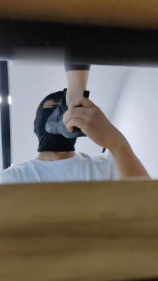 图片[5]_【辣姐】丝袜泡圣水/运动鞋裸足脚下奴_绳缚吧