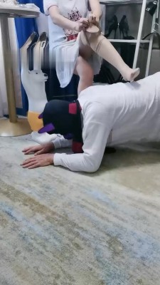图片[5]_【魔鬼天使】丝袜塞嘴/骑马/镜前辱/人体座椅_绳缚吧