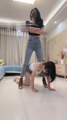图片[6]_【爱神】母畜-闻舔酸臭丝袜/喝圣水/狗爬/户外漏出_绳缚吧