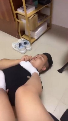 图片[4]_【雯雯】被学生妹虐-白袜踩/揪耳朵/sp/踩狗爪【双视角版】_绳缚吧