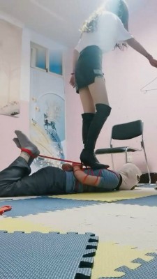 图片[2]_【软糖】骑马胯下辱/长靴踩踏/五花大绑_绳缚吧