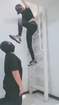 图片[4]_【美娜格格】御姐女神白袜虐打_绳缚吧