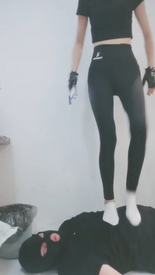 图片[5]_【美娜格格】御姐女神白袜虐打_绳缚吧